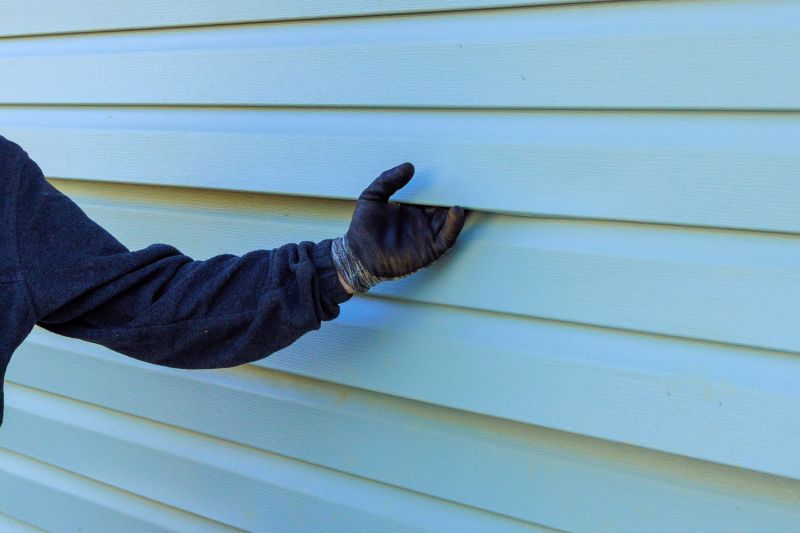 Experienced Siding Technician